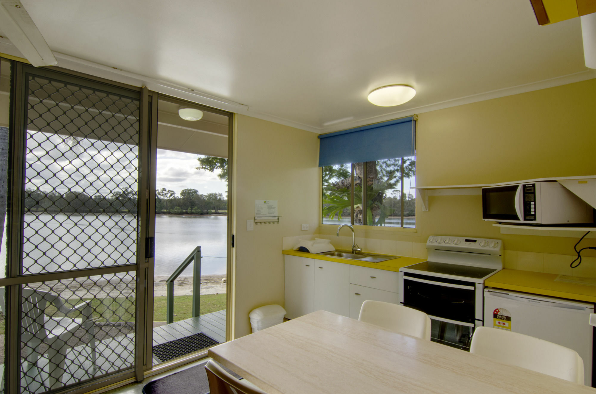 Maroochy Waterfront Motel Sunshine Coast Exterior foto